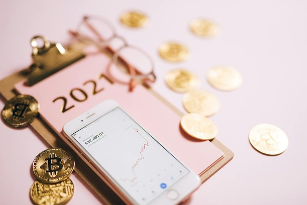 Comment les tendances démographiques influencent-elles le marché immobilier local ?